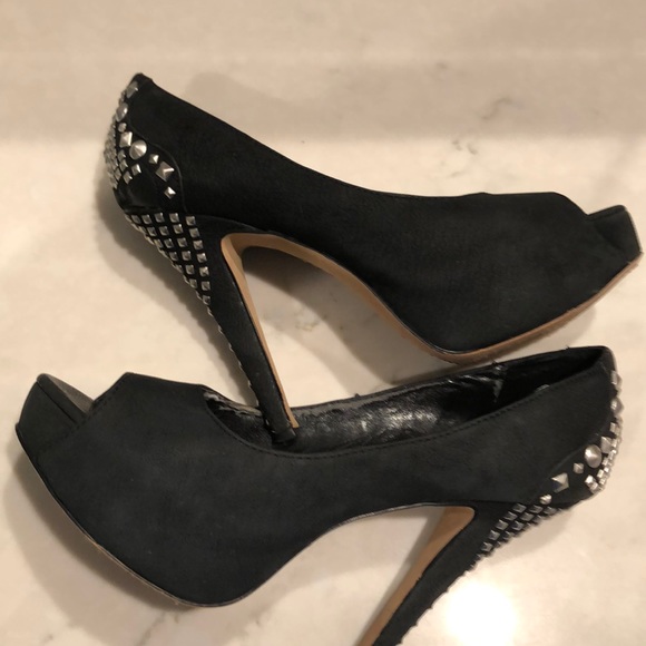 Vince Camuto  heels - Picture 8 of 11